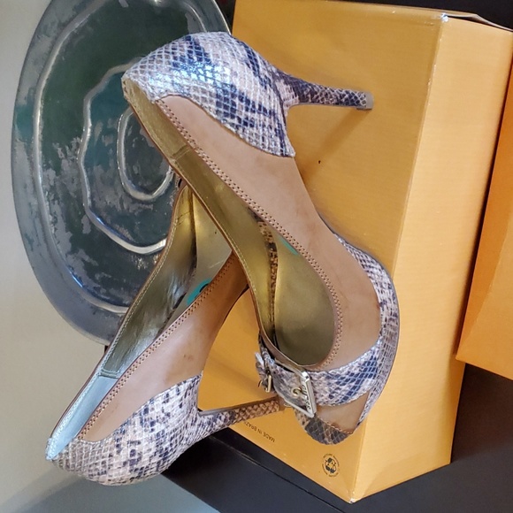 GUC Guess Shoes heel - Picture 6 of 7